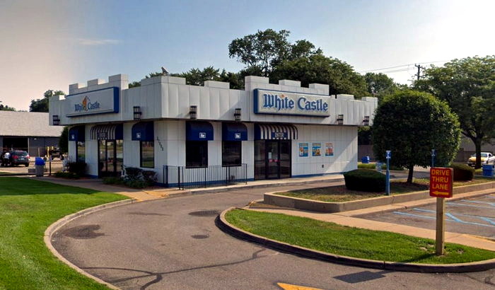 White Castle - Southfield - 23000 Telegraph Rd (newer photo)